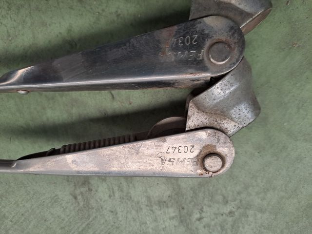 Brazos limpia cromados antiguos