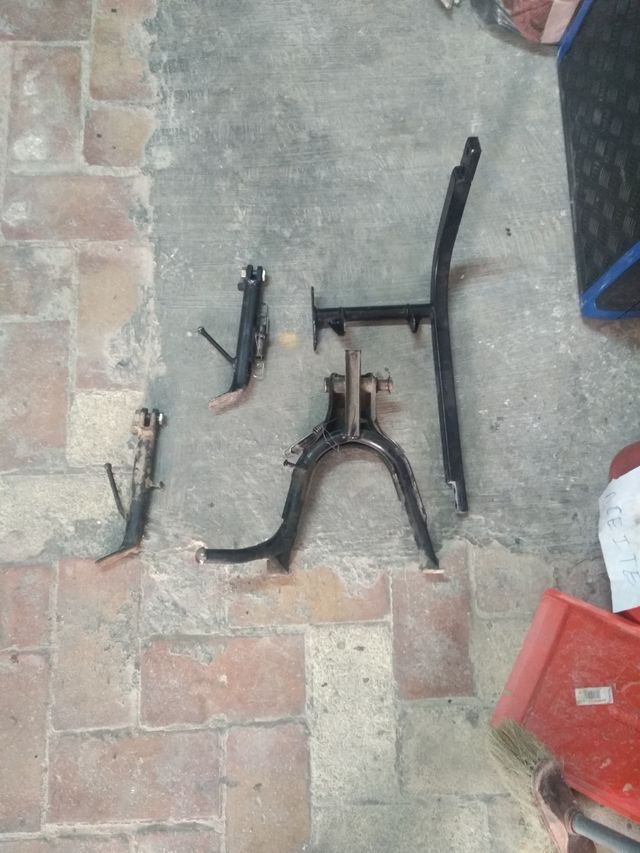 Despiece Daelim roadwin 125 .