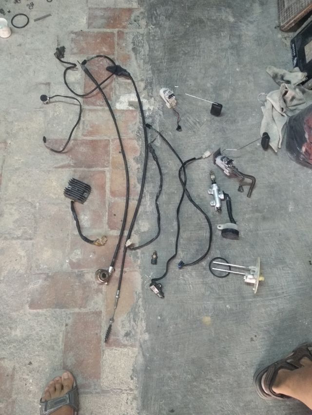 Despiece Daelim roadwin 125 .