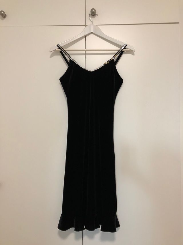 VESTIDO NEGRO TERCIOPELO