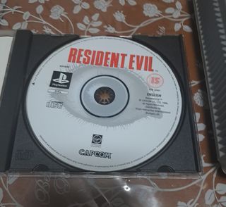 Playstation 1 completa, con Resident evil 1