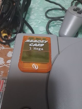 Playstation 1 completa, con Resident evil 1