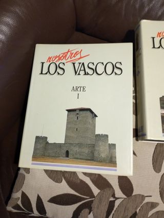 Libros de arte. Nosotros los vascos. Vol. I y II