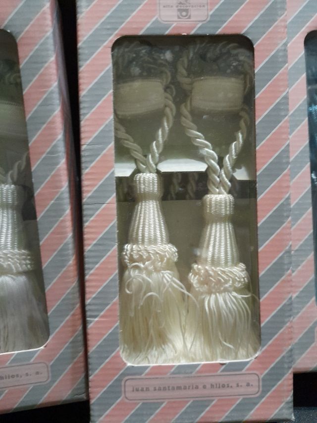 Varios lotes de alzapaños