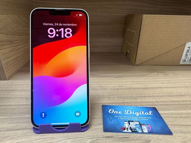 Apple iPhone 13 128GB Color Blanco Bateria 88%.