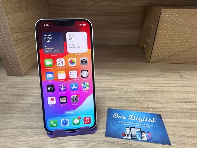 Apple iPhone 13 128GB Color Blanco Bateria 88%.