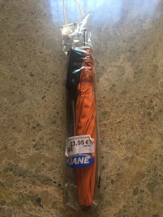 Sombrilla de la marca Jané para cochecito