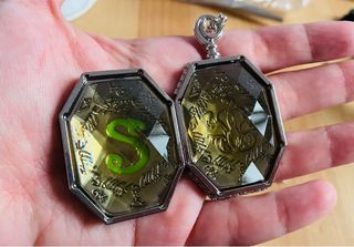 Guardapelo de Slytherin de Harry Potter