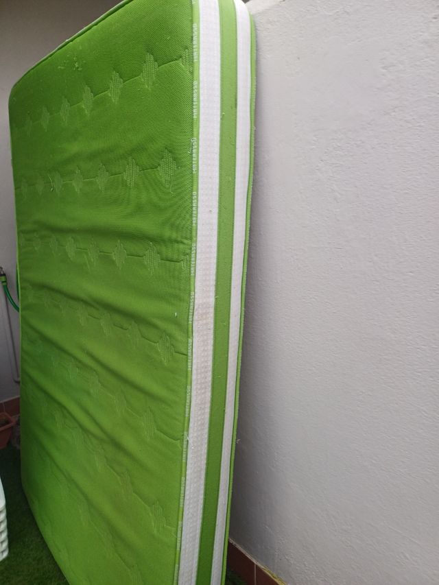 Materasso di 1,35, di 1,05 e di base di 1,05