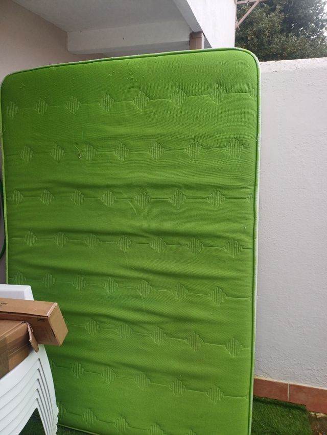 Materasso di 1,35, di 1,05 e di base di 1,05