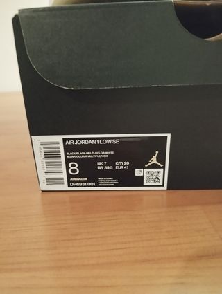 Jordan 1 low diamond