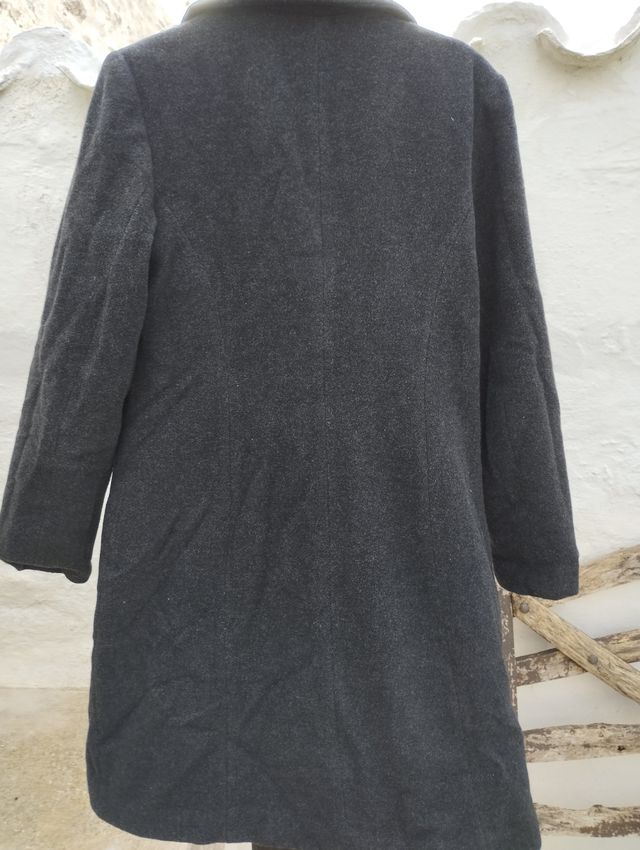 Abrigo, perdecto estado