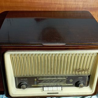Radio antica Telefunken.