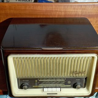 Radio antica Telefunken.