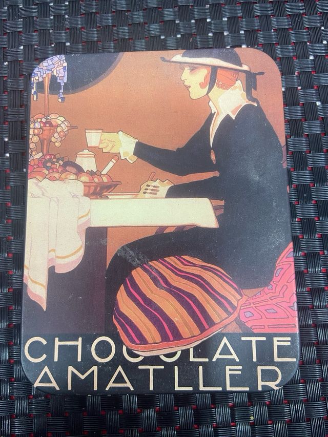 cajita metal chocolate amatller