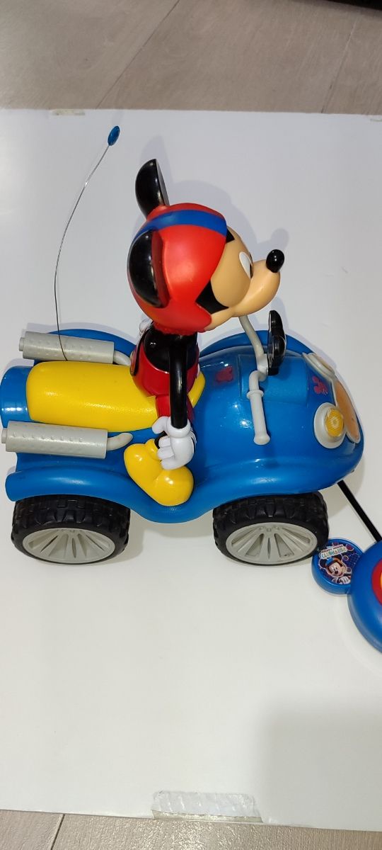 Coche radio control Mickey house