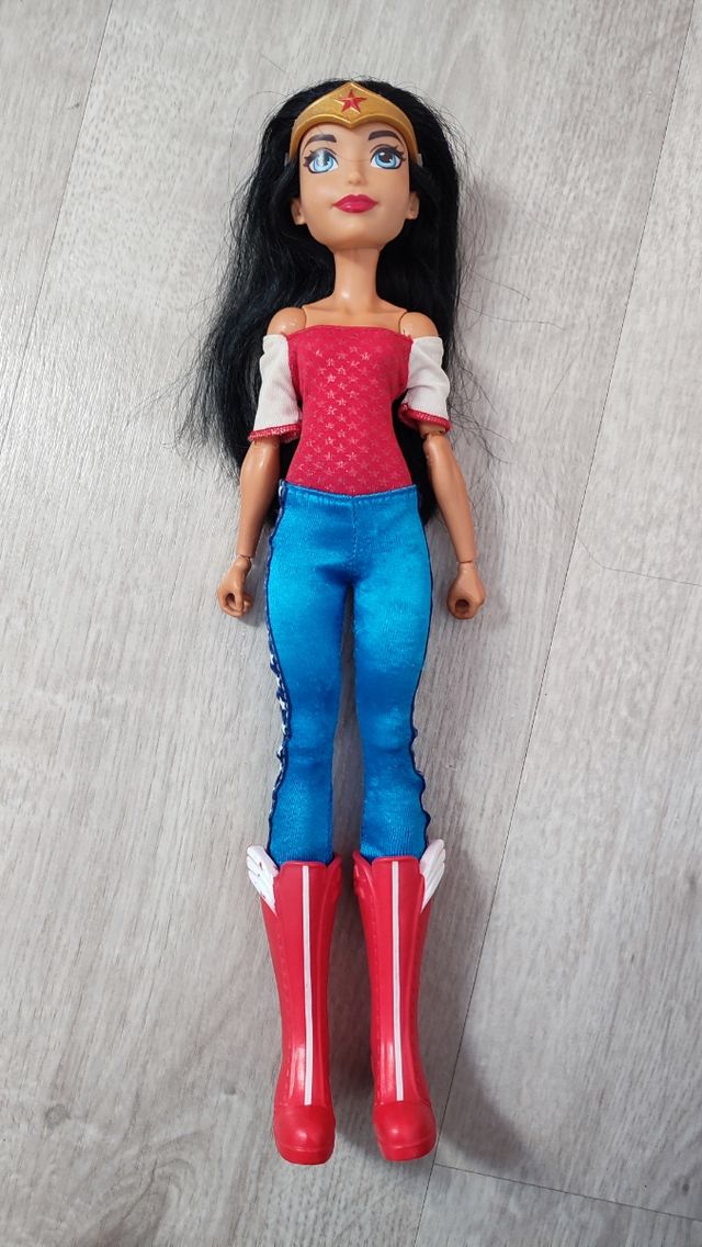 Wonder Woman (Muñeca)
