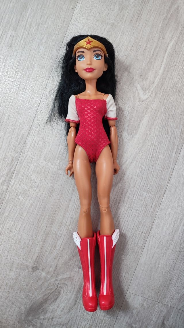 Wonder Woman (Muñeca)
