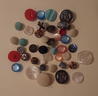 41 botones vintage, años '60 y '70