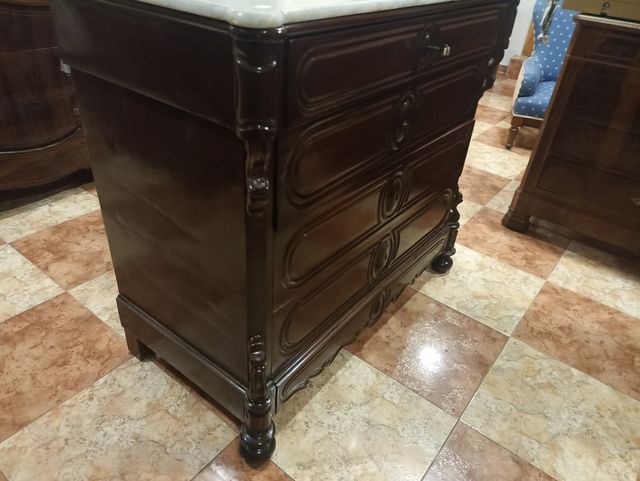 gran cómoda escritorio