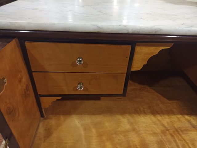 gran cómoda escritorio