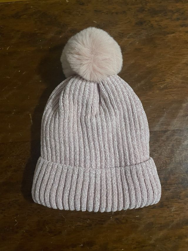 cappello rosa imbottito