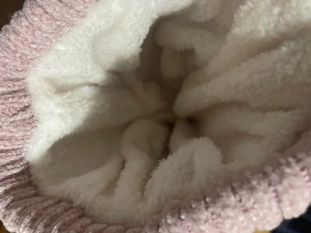 cappello rosa imbottito