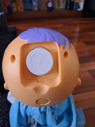Bebe lloron dinosaurio