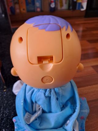 Bebe lloron dinosaurio