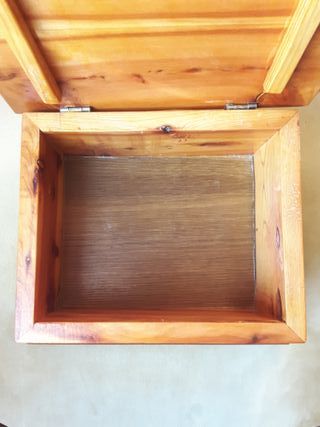 Caja de madera artesanal