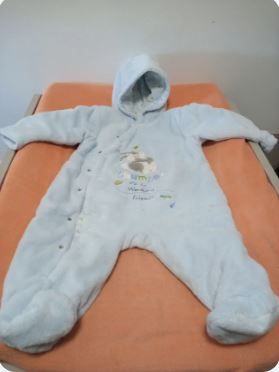 Buzo bebe Disney talla 6-9 meses