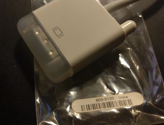 Adaptador Apple de pantalla  DVI a VGA