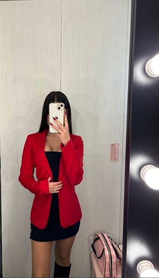 Chaqueta fiesta roja Stradivarius
