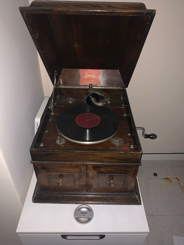 Antiguedad del siglo pasado