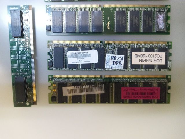 Lote de memorias de ordenador vintage