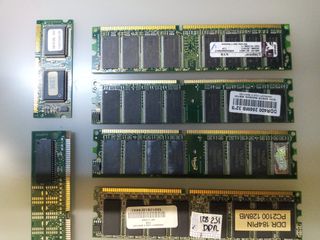 Lote de memorias de ordenador vintage
