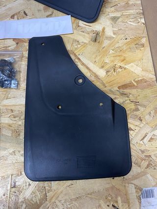 paraspruzzi suzuki jimny 2018 >