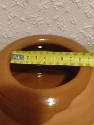 Comedero, bandeja para hierba y tijeras de conejo