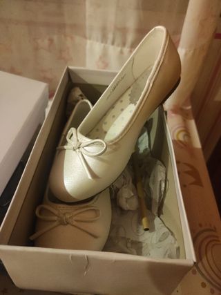 Manoletinas blancas niña