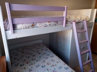 Litera en L con armario y baúl