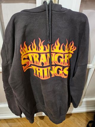 Sudadera stranger things