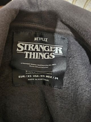 Sudadera stranger things