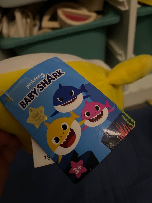 Babyshark peluche oficial nuevo
