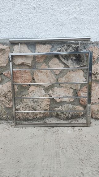 Puerta de acero inoxidable