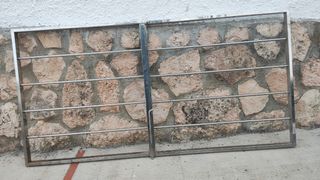 Puerta de acero inoxidable