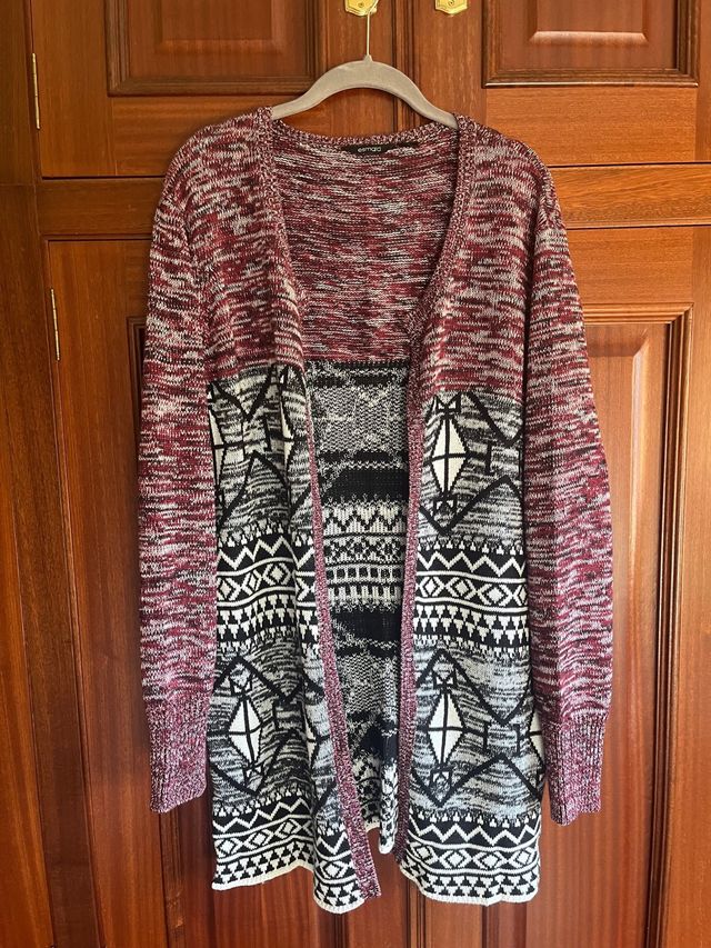Cárdigan largo estampado étnico talla 40/42.