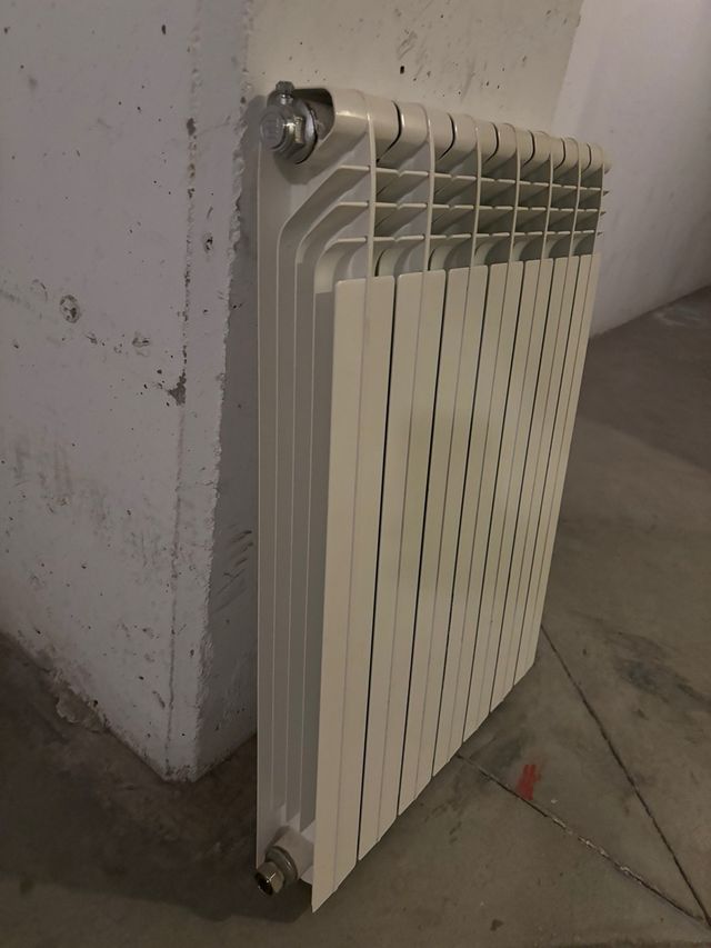 Radiador aluminio auto purgante