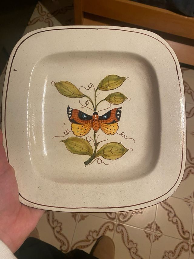 Set 2 piatti e 2 ciotole da arredamento