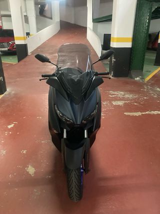 YAMAHA XMAX 300