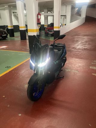 YAMAHA XMAX 300